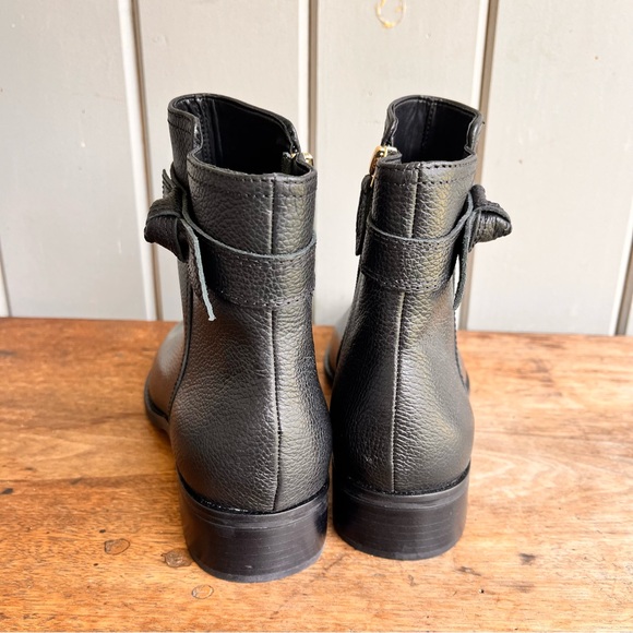 Talbots Women's Bootie 9 Black Pebbled Leather Ankle Bootie with Side Zip - Picture 4 of 9